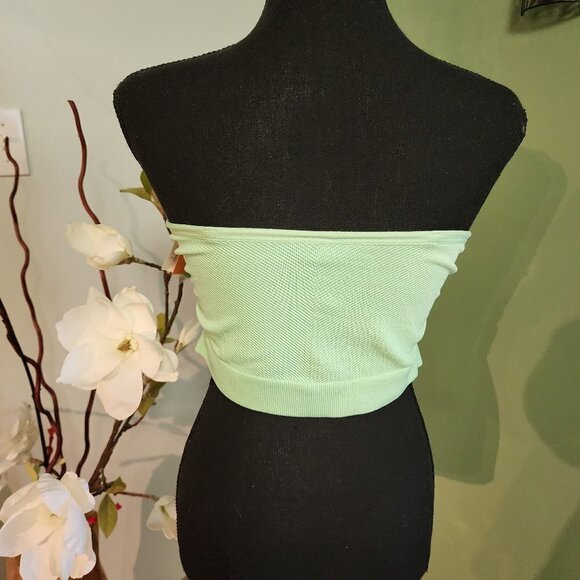 Colsie Women's Ruched Rib Bandeau Bra M NWT - Picture 5 of 5